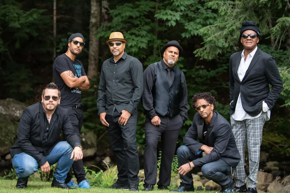 the Blackburn Brothers full band