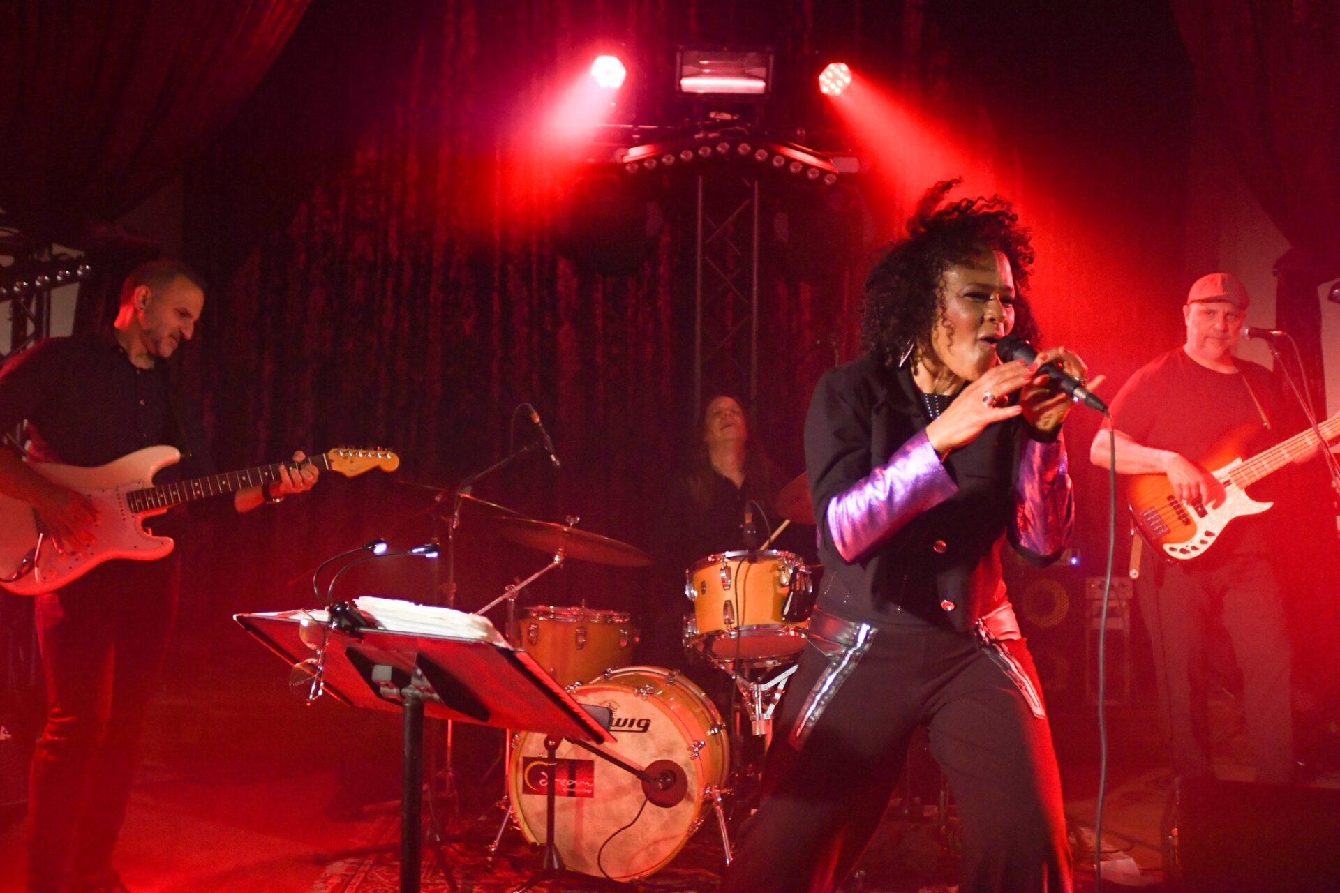 Dawn Tyler Watson live on stage